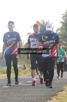 Runner Photo 4318633