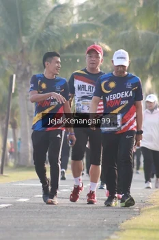 Runner Photo 4318634