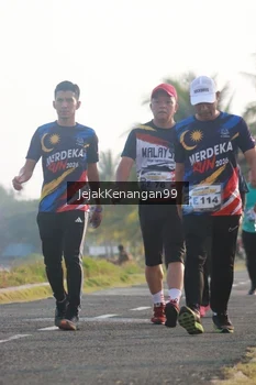 Runner Photo 4318649