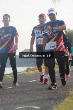 Runner Photo 4318651