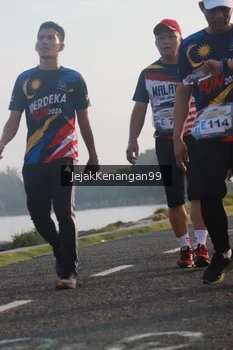 Runner Photo 4318653
