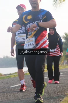 Runner Photo 4318668