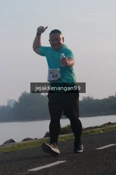 Runner Photo 4318685