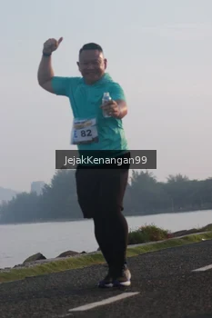 Runner Photo 4318689