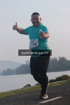Runner Photo 4318692