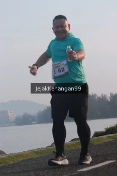 Runner Photo 4318694