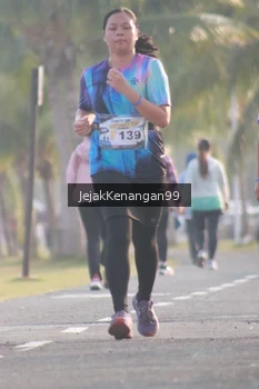 Runner Photo 4318721
