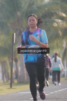 Runner Photo 4318727