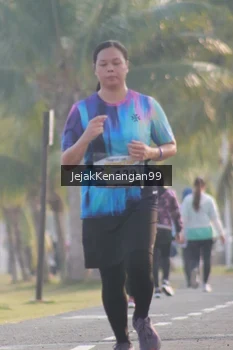 Runner Photo 4318730