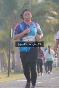 Runner Photo 4318733