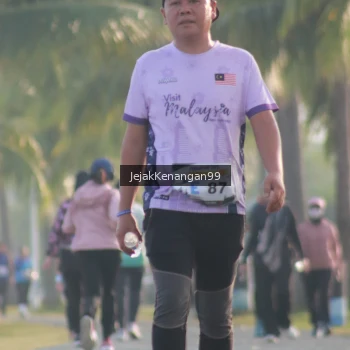 Runner Photo 4318737