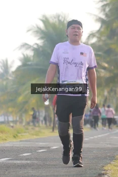 Runner Photo 4318742