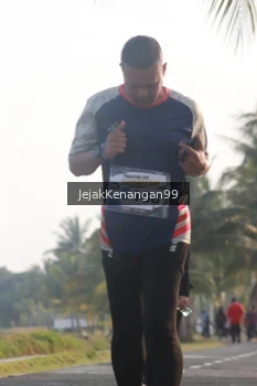 Runner Photo 4318774