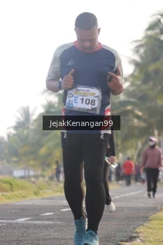 Runner Photo 4318776