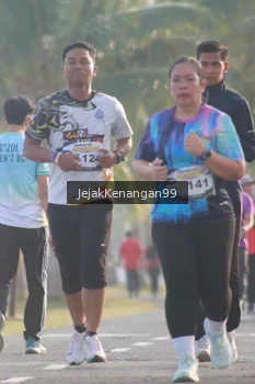 Runner Photo 4318798