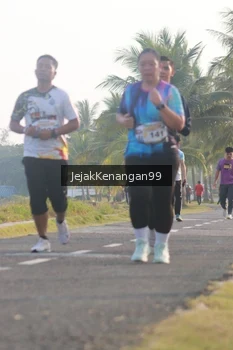 Runner Photo 4318810