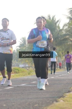 Runner Photo 4318812
