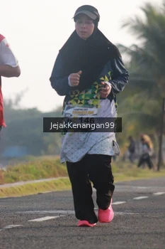 Runner Photo 4318823