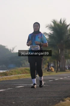Runner Photo 4318832