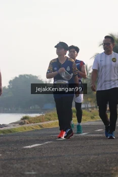 Runner Photo 4318858