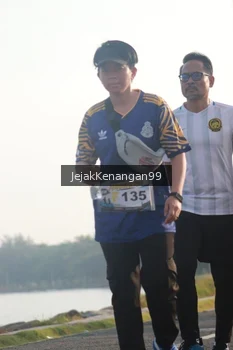 Runner Photo 4318864