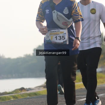Runner Photo 4318865