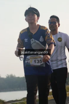 Runner Photo 4318867