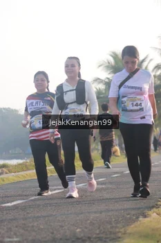 Runner Photo 4318883
