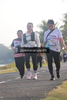 Runner Photo 4318884