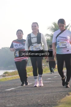 Runner Photo 4318885