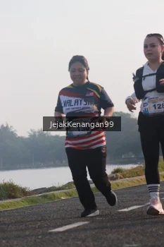 Runner Photo 4318894