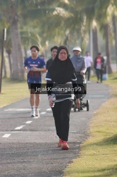 Runner Photo 4318909