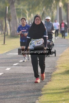 Runner Photo 4318911