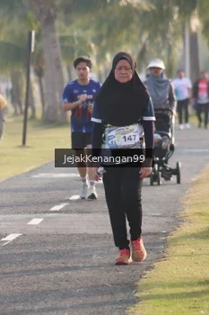 Runner Photo 4318918