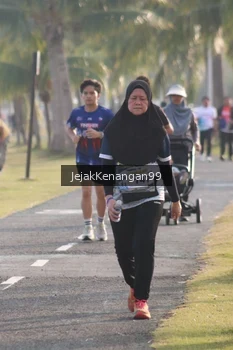 Runner Photo 4318920