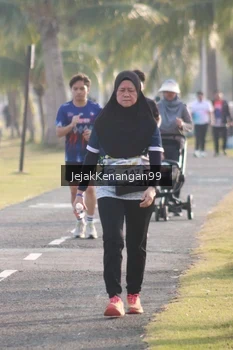 Runner Photo 4318922