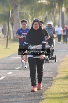 Runner Photo 4318923