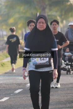 Runner Photo 4318925
