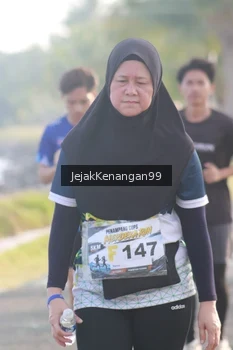 Runner Photo 4318935