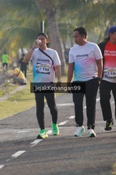 Runner Photo 4318948
