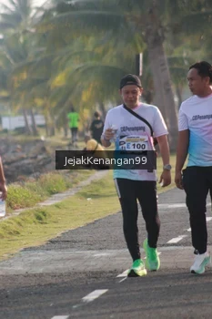 Runner Photo 4318950