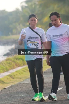Runner Photo 4318961