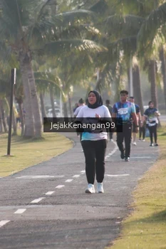 Runner Photo 4318982