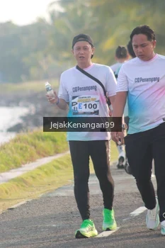 Runner Photo 4318983