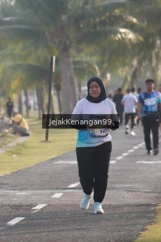 Runner Photo 4318984