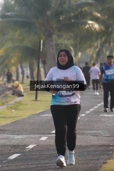 Runner Photo 4318995