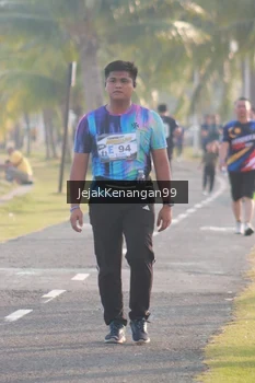 Runner Photo 4319008