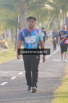 Runner Photo 4319009