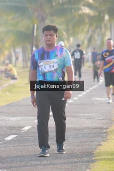Runner Photo 4319012