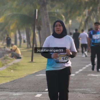Runner Photo 4319016